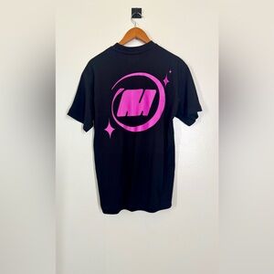 Market Brand - Black with Pink Logo Graphic Short Sleeve Tee Small Round Neck